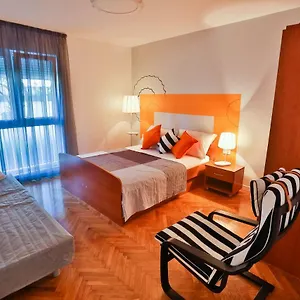 Viktorija Apartment